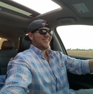 Meet your Posher, Nik